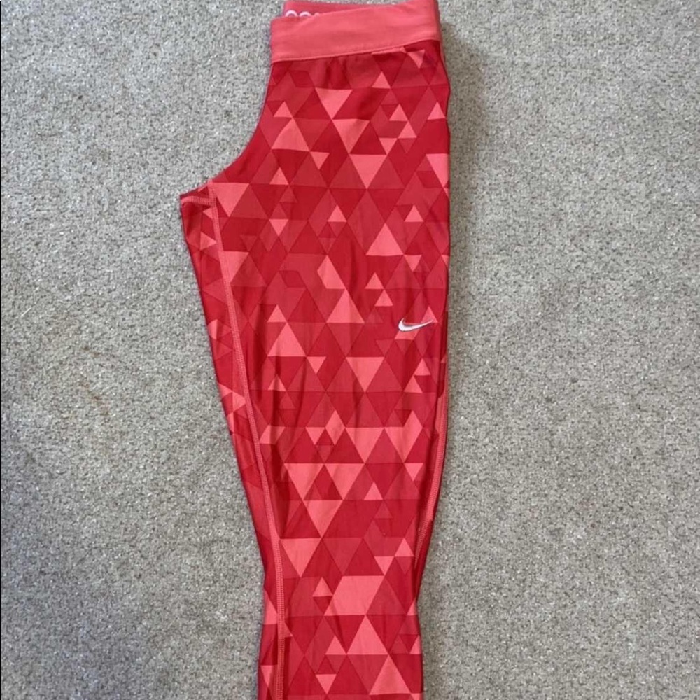 Nike dry fit cropped leggings